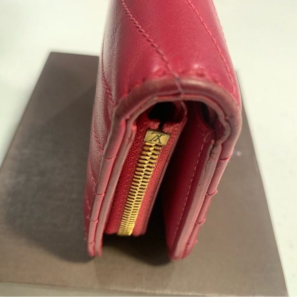 Louis Vuitton New Wave Compact Wallet - Picture 8 of 16